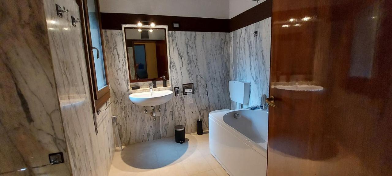 Antico Rio Acqua Dolce Apartment Venetië Buitenkant foto